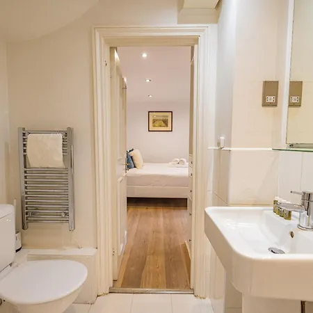 Gorgeous 3 B Edroom Home In Little Venice London Exterior photo