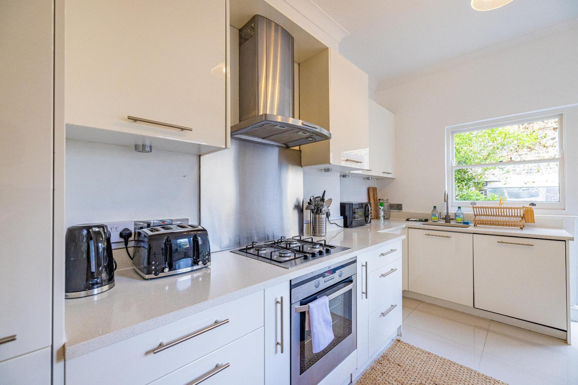 Gorgeous 3 B Edroom In Little Venice *