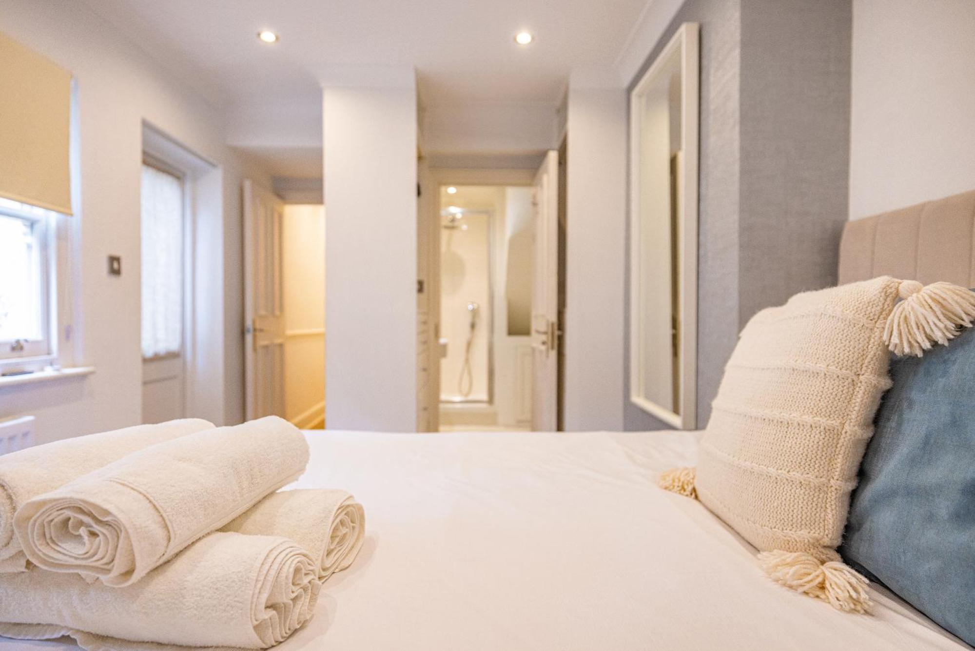 Gorgeous 3 B Edroom In Little Venice London